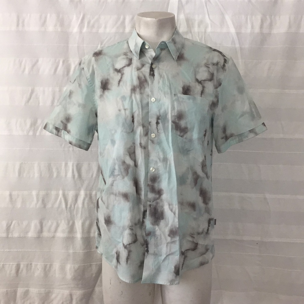 Men’s Calvin Klein dress shirt